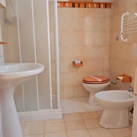 M69 - Marcelli, Monolocale Con Terrazzo מרצ'לי